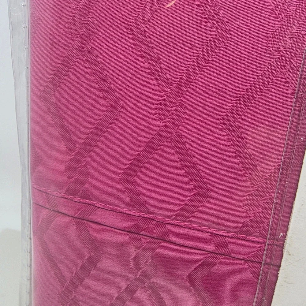 Liz Claiborne Twin Sheet Set Pink Candy 100% Cotton Diamond Pattern New